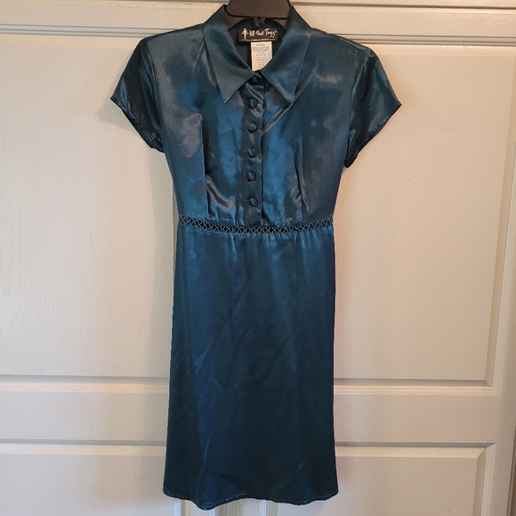 All that Jazz Dresses & Skirts - Vintage All That Jazz Emerald Green Silky A-line Dress